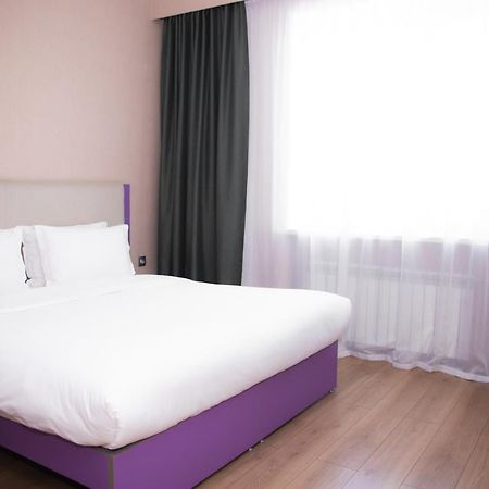 City Hotel Shymkent Ngoại thất bức ảnh