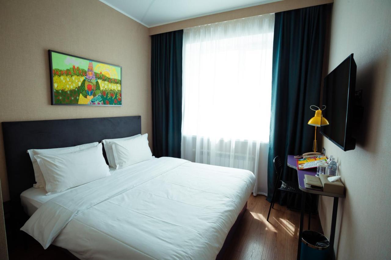 City Hotel Shymkent Ngoại thất bức ảnh